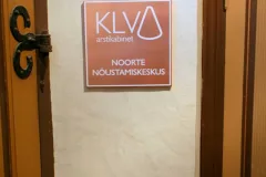Uksesilt: arstikabinet ja Noorte Nõustamiskeskus