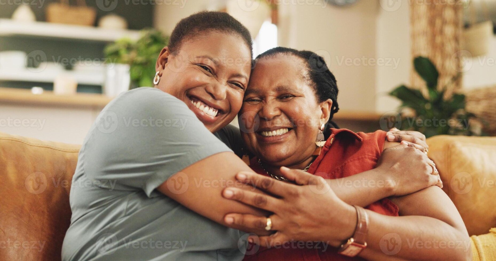A counselor speaking warmly with a caregiver, offering guidance and support in Longwood FL